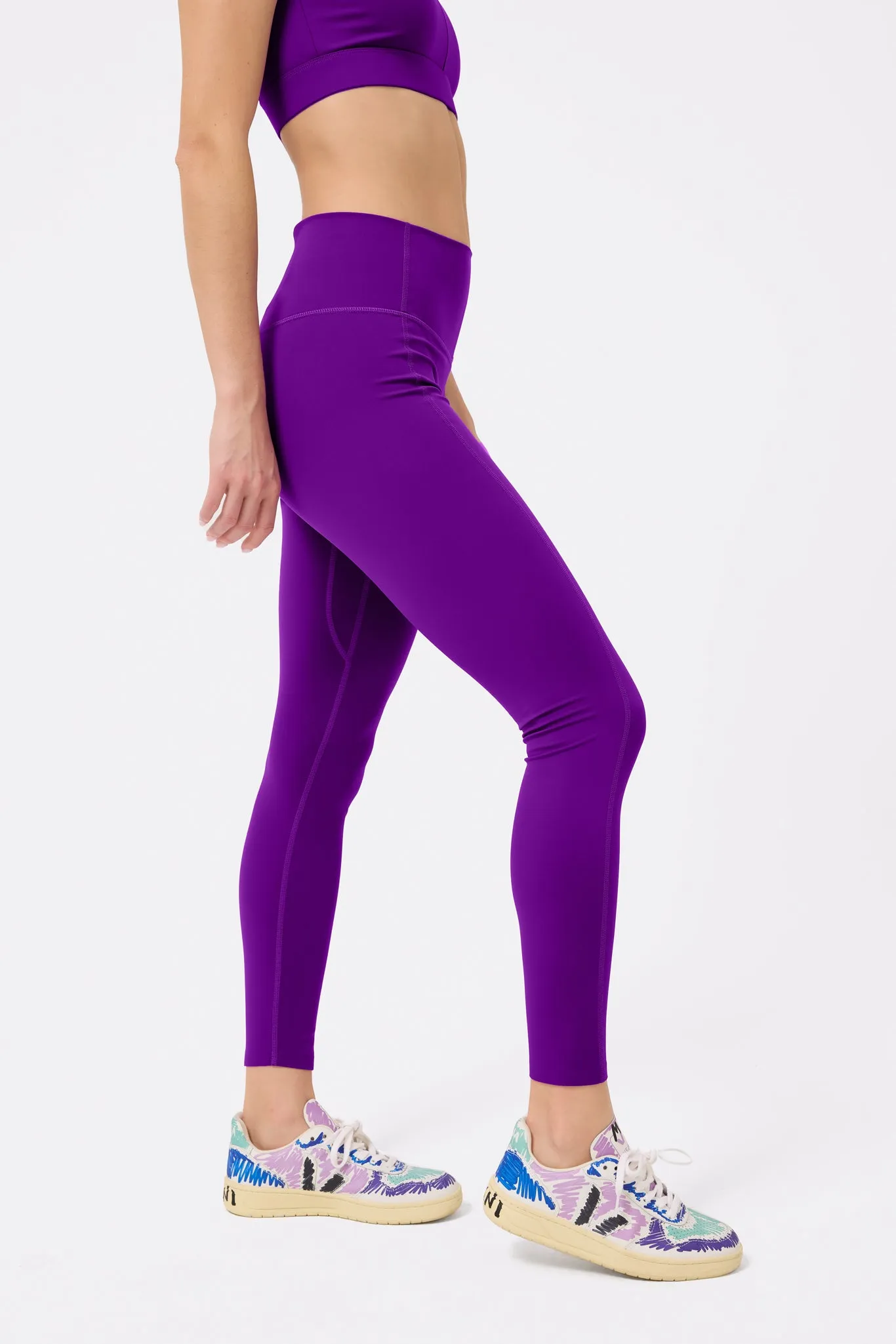 Action Legging in Acai