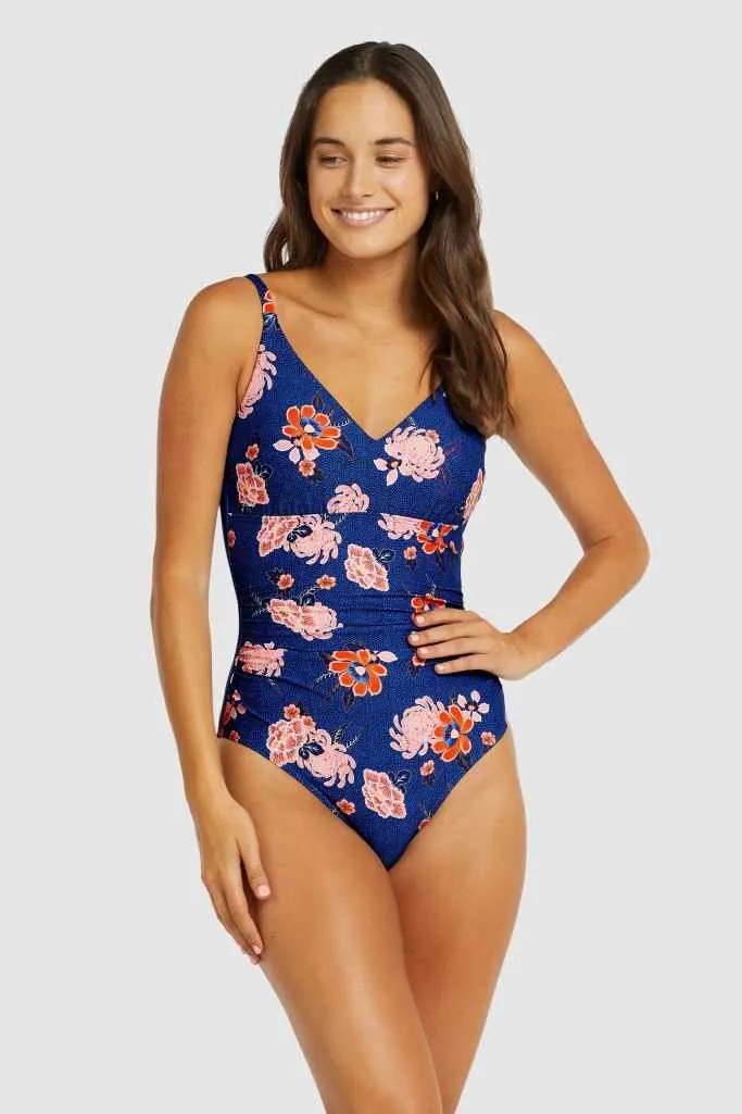 Baku D-E Cup Underwire One Piece - Sakura