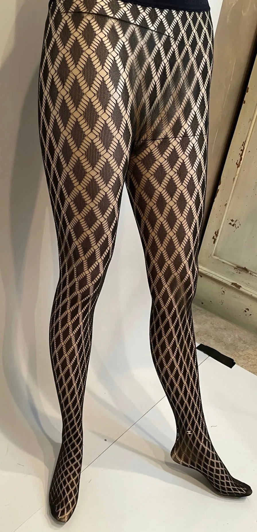 Chanel 09P 2009 Spring fishnet stockings black tights hosiery Sz Large