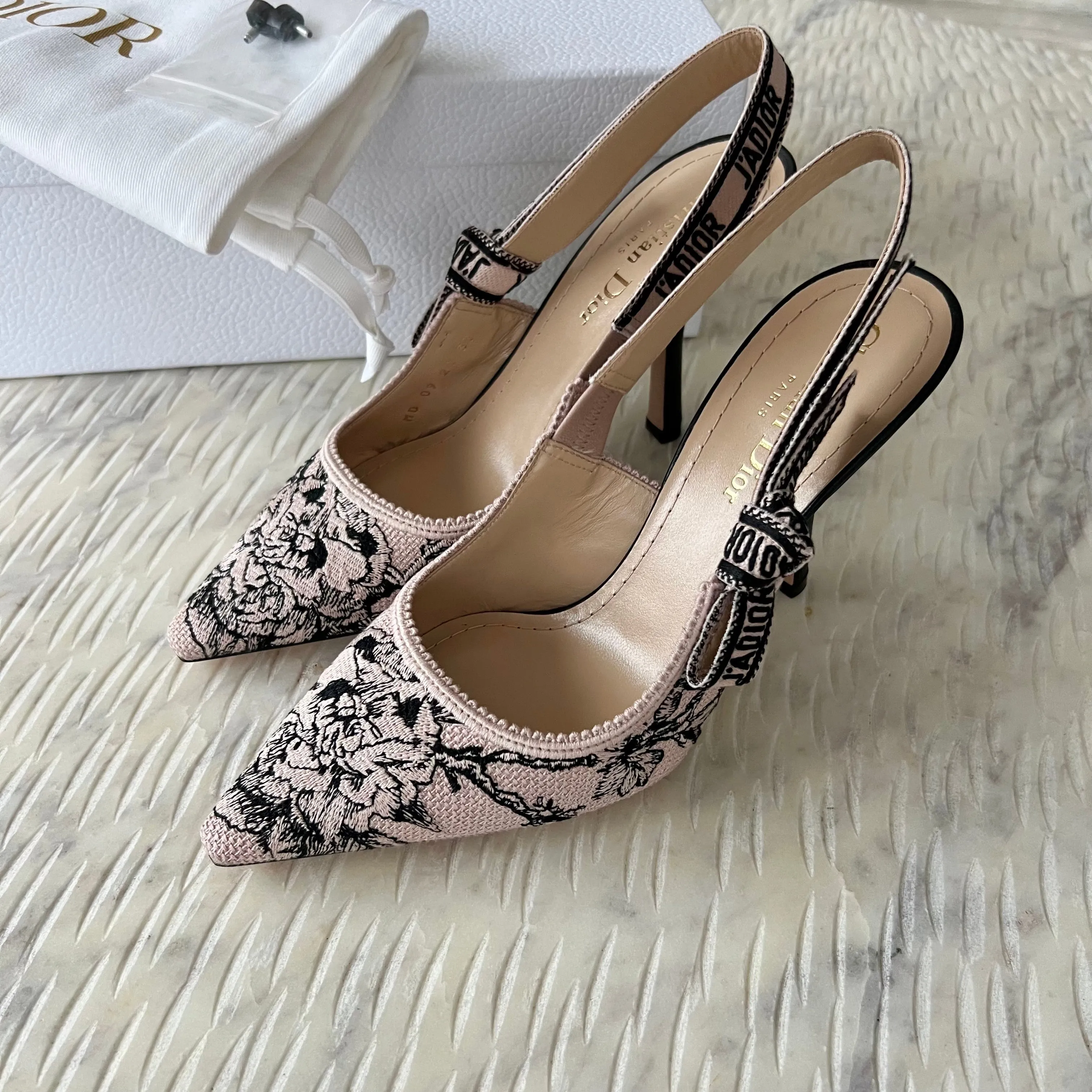 CHRISTIAN DIOR J'ADIOR SLINGBACK PUMPS