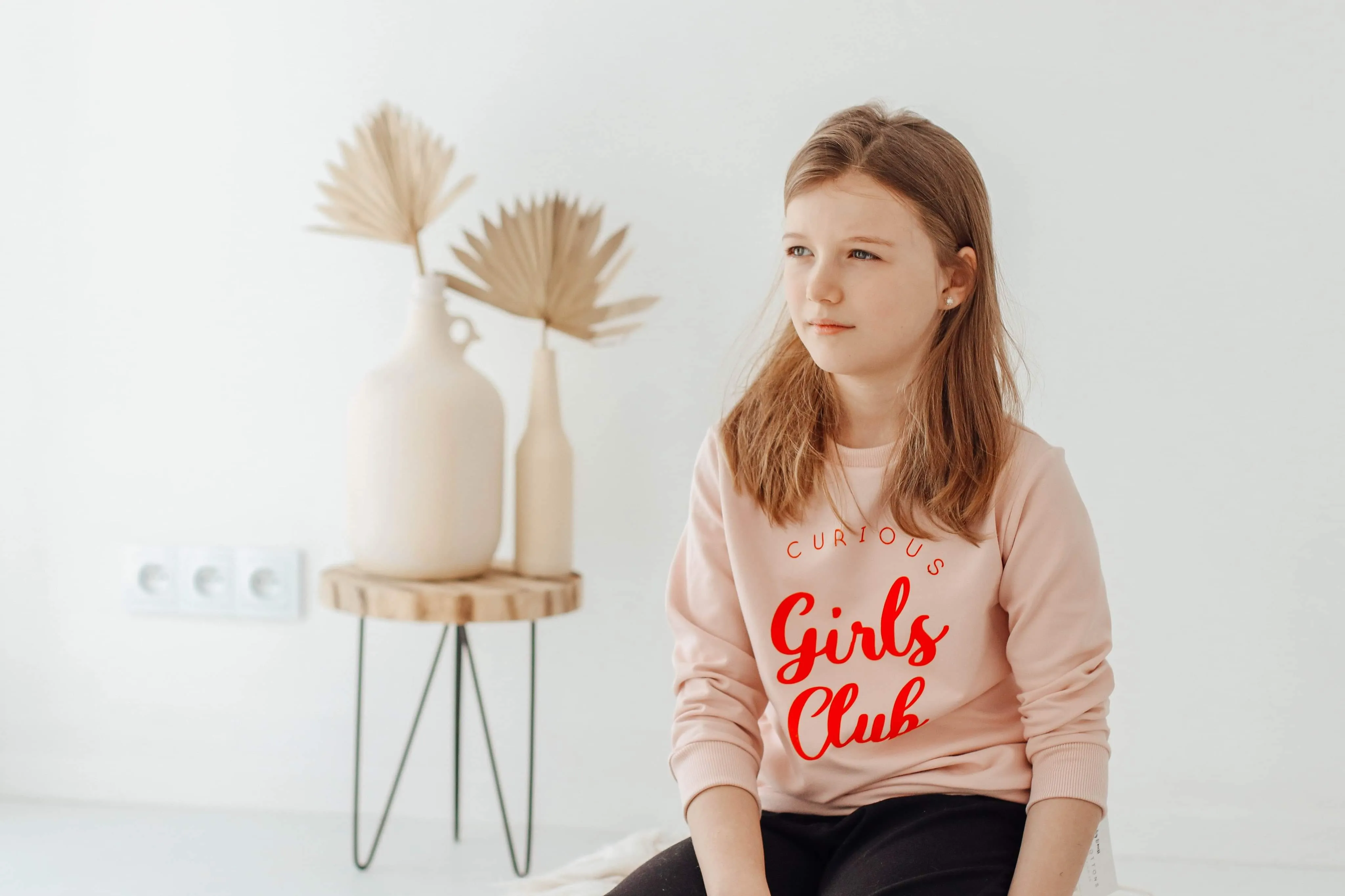 CURIOUS GIRLS CLUB  sweatshirt - bubble gum