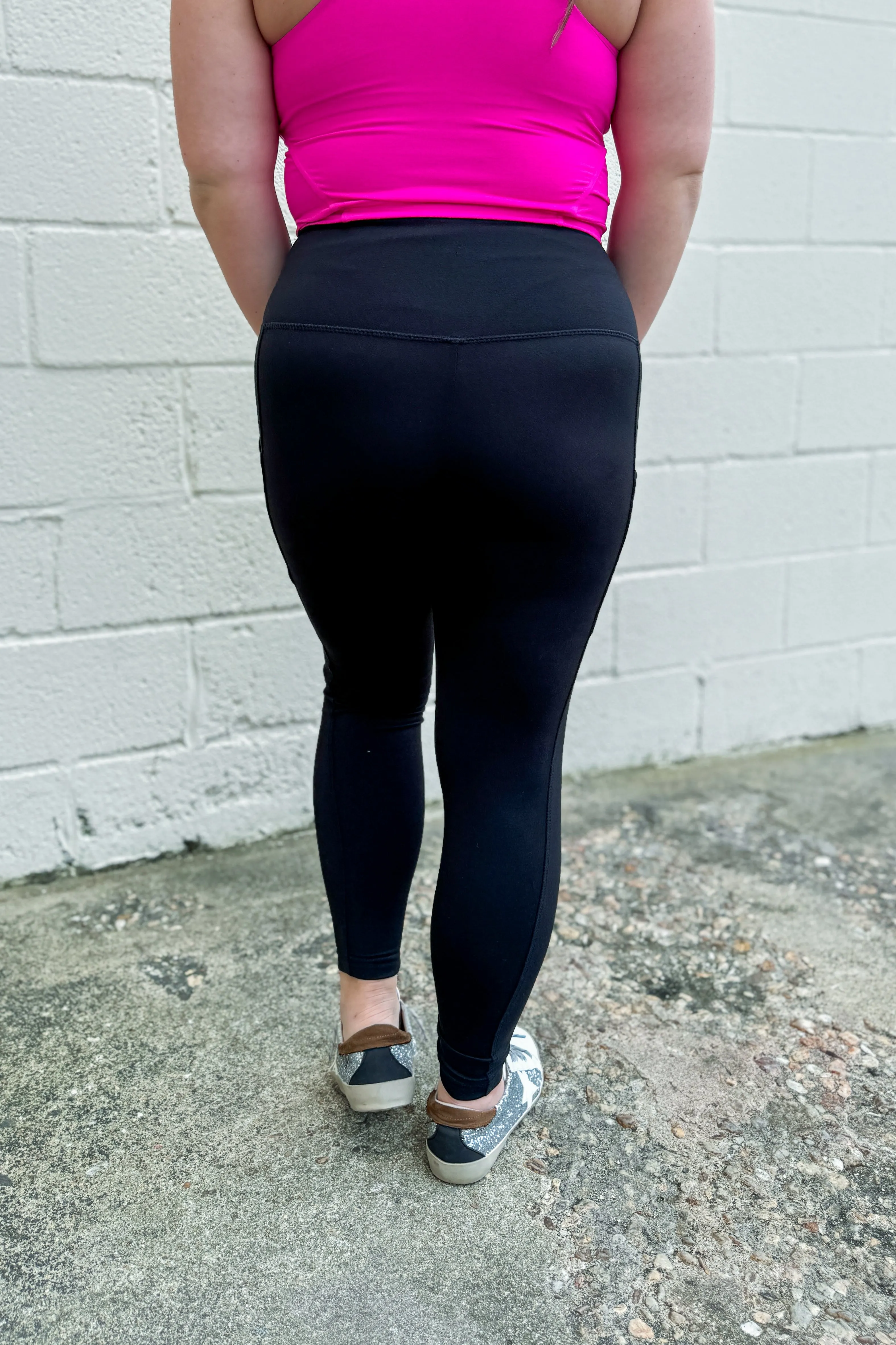 DEAL | Never Back Down Leggings with Pockets, Black