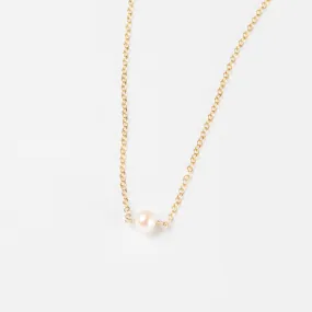 Leeda Pearl Necklace in Gold