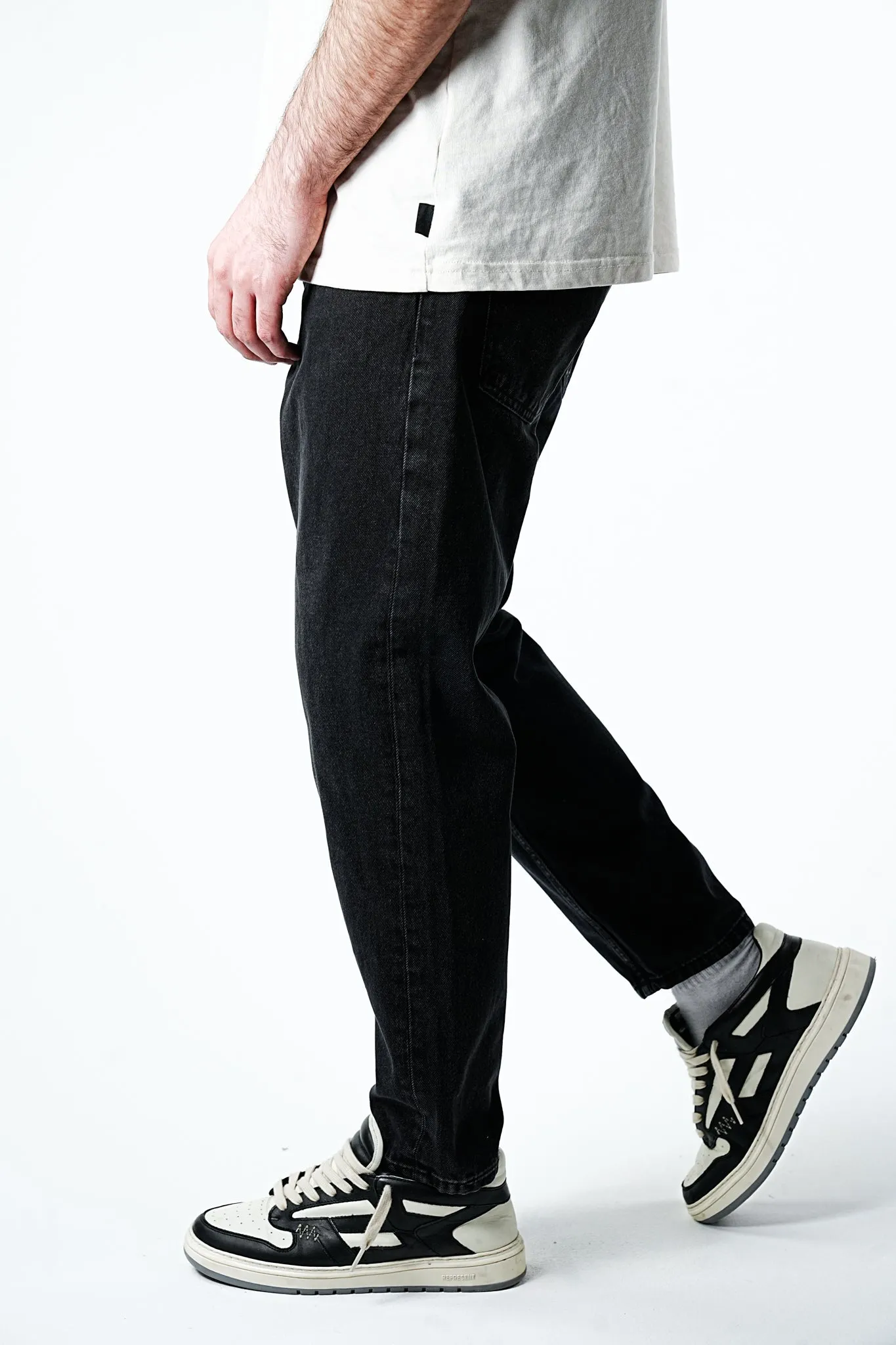 Premium Black Faded Relaxed Fit Jeans